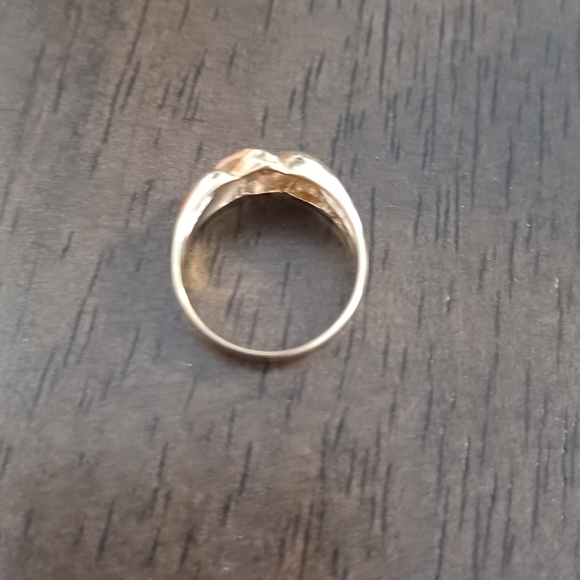 Ring - Picture 3 of 3